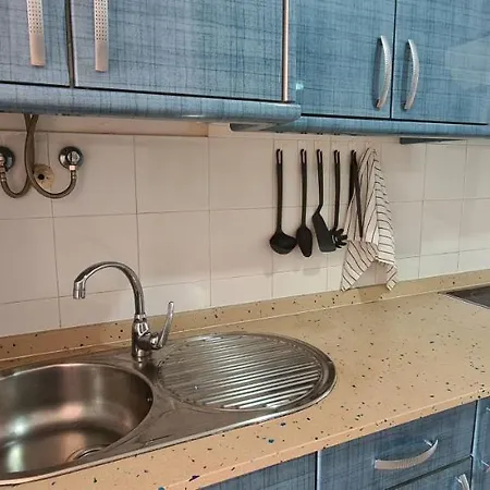 Beautiful Garden Flat Nearly Refurbished Free Wifi Apartment